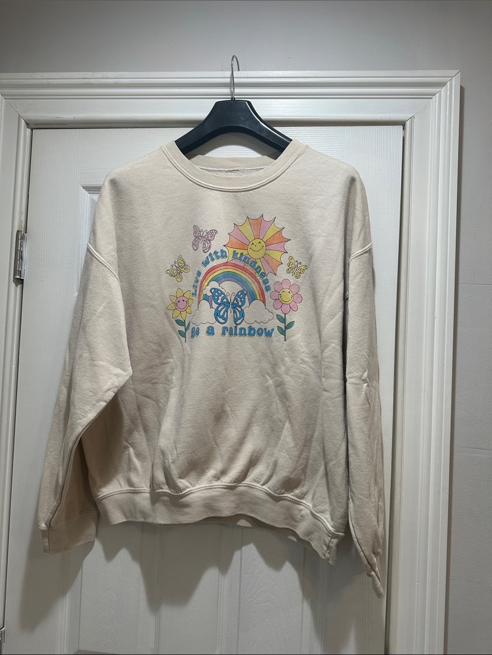 Cream Graphic Crewneck Sweatshirt - Unknown Brand